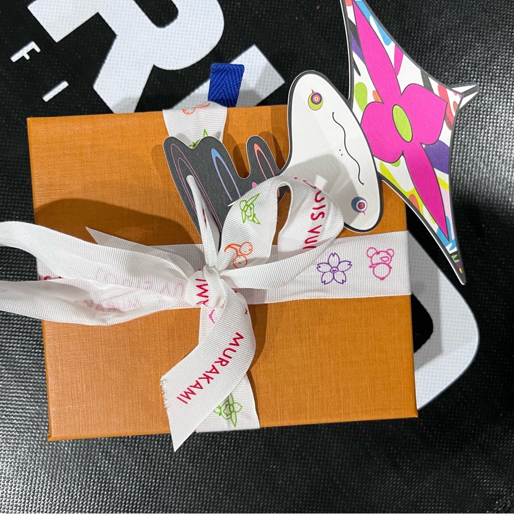 Louis Vuitton Murakami 2025 small box with ribbon and superflat paper charm